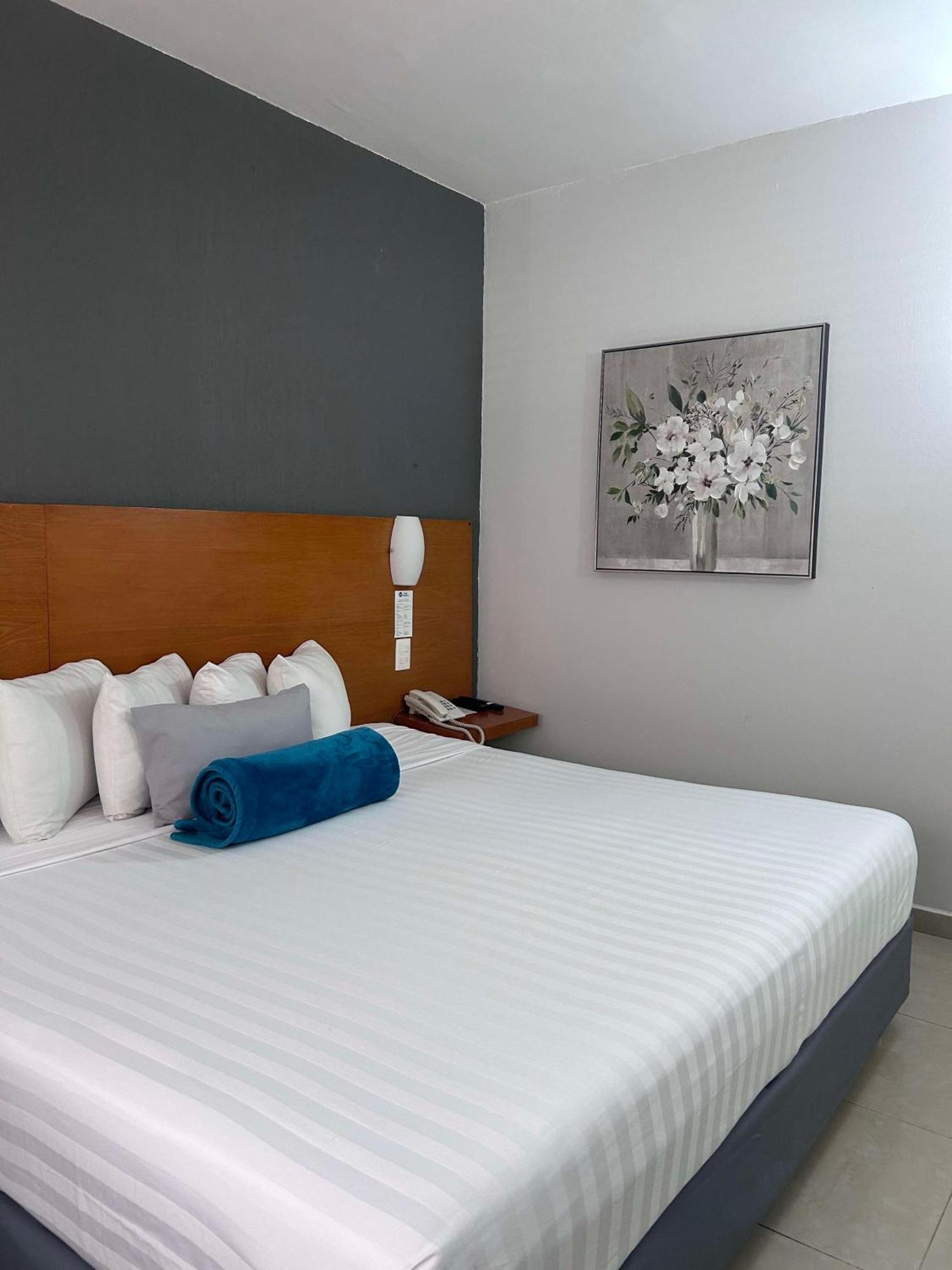 Hotel Gran Minatitlan Plaza Exterior photo